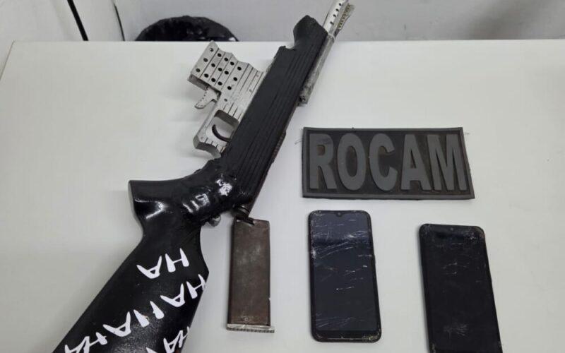 Quatro suspeitos são presos com arma artesanal no bairro Barrocas, em Mossoró
