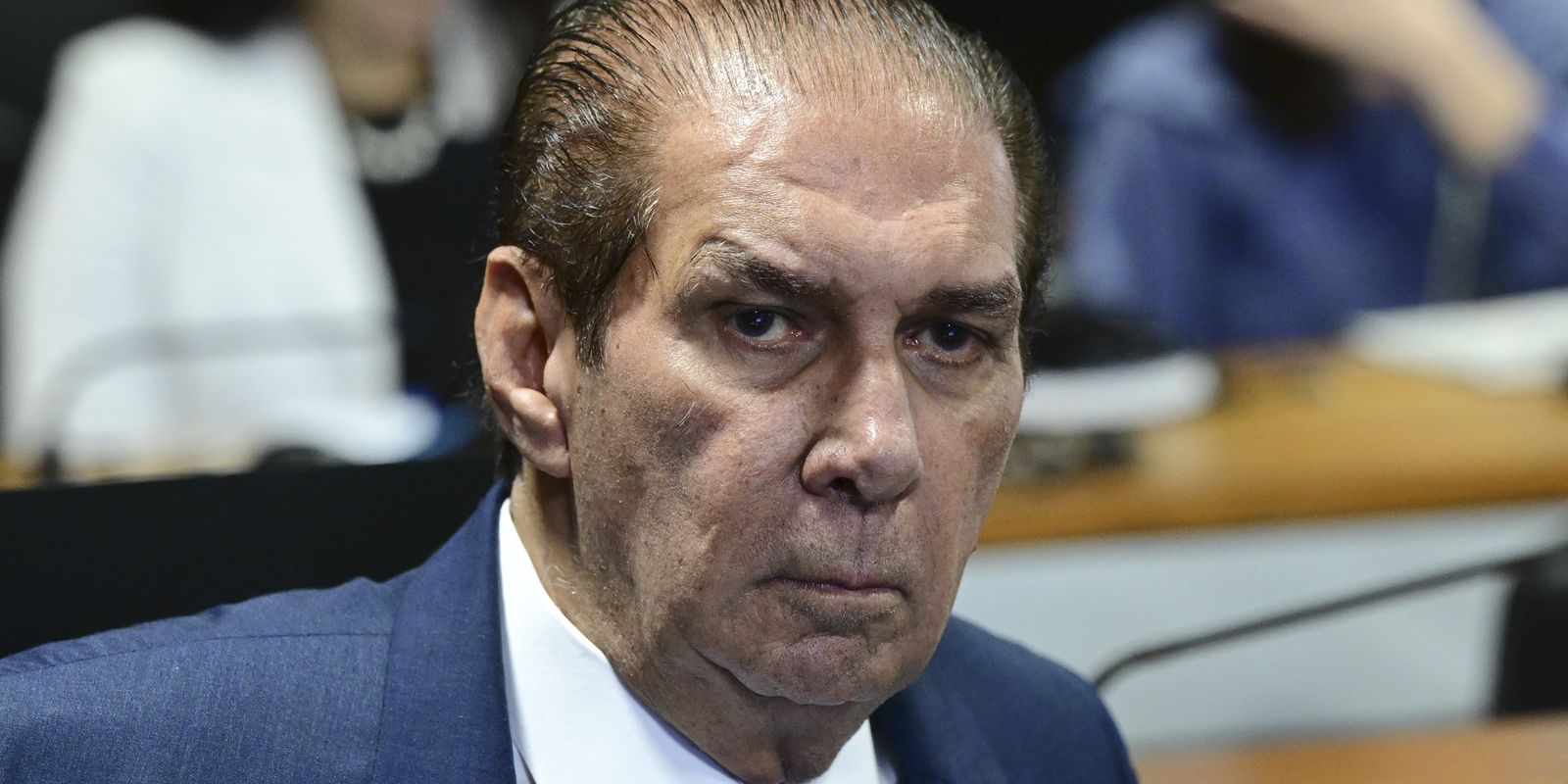 Senador Jader Barbalho é hospitalizado em Belém após sentir mal-estar