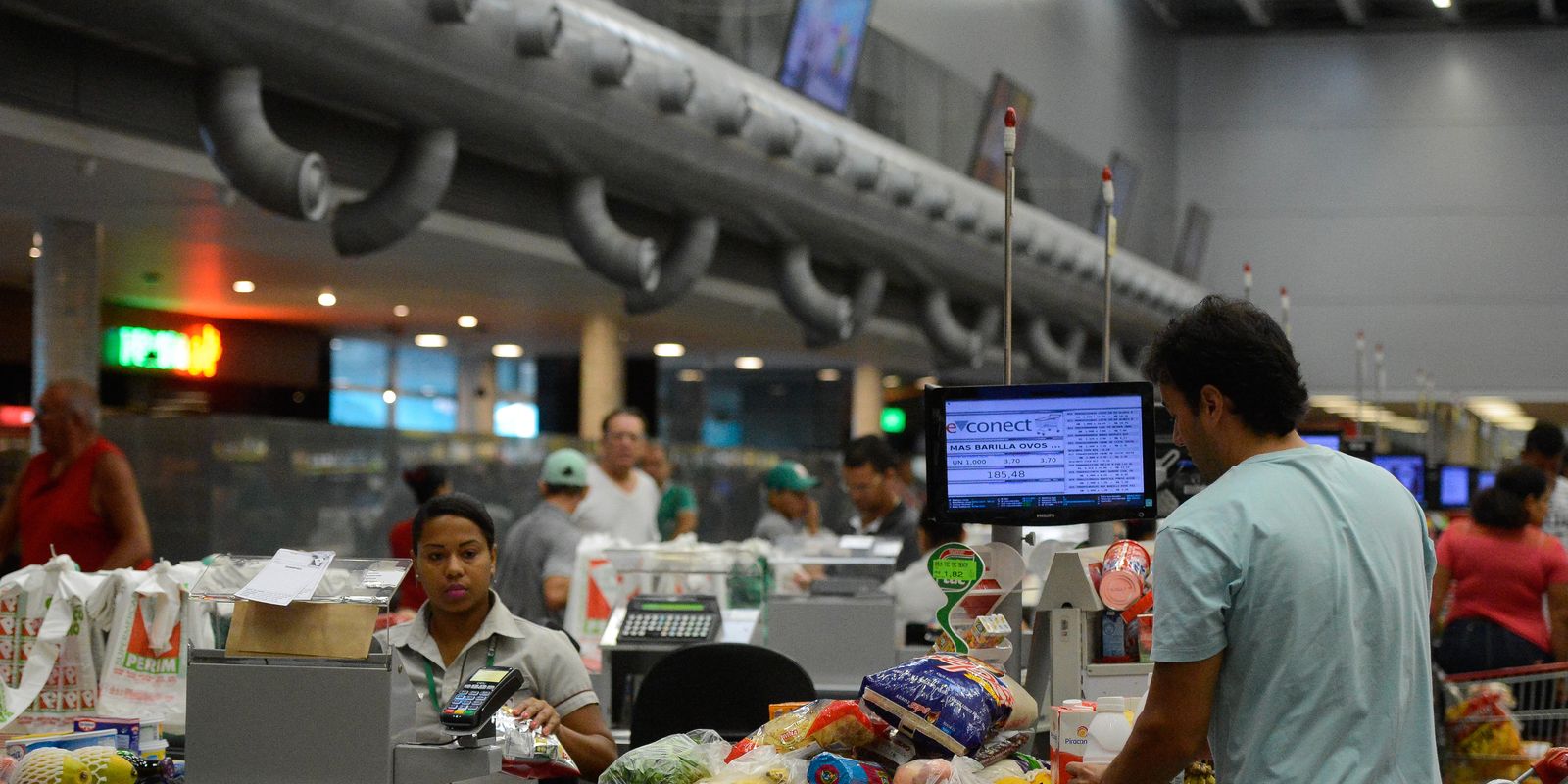 Estudo aponta razões estruturais para alta nos preços dos alimentos no Brasil