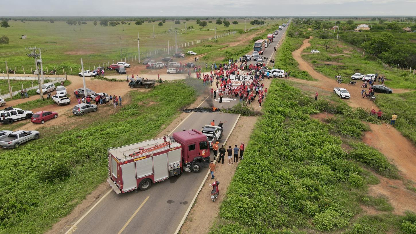 Protesto do MST bloqueia BR-405 e BR-101 no RN e termina após negociação com a PRF