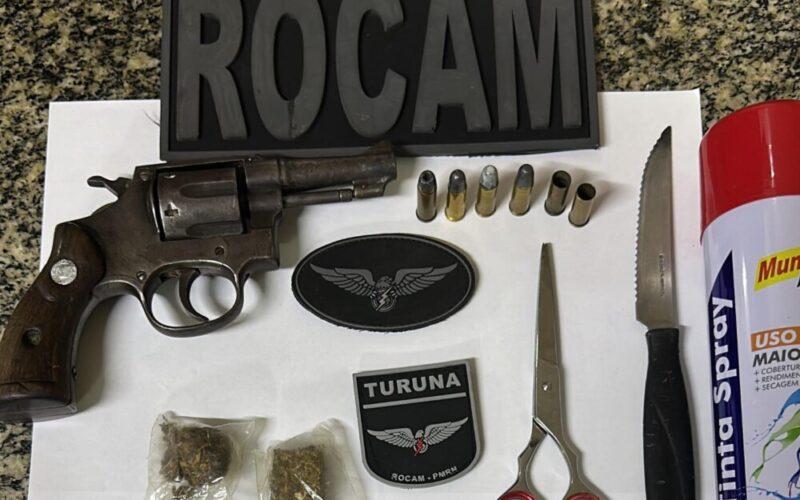 ROCAM apreende arma, munições e drogas após suspeito fugir de abordagem em Mossoró