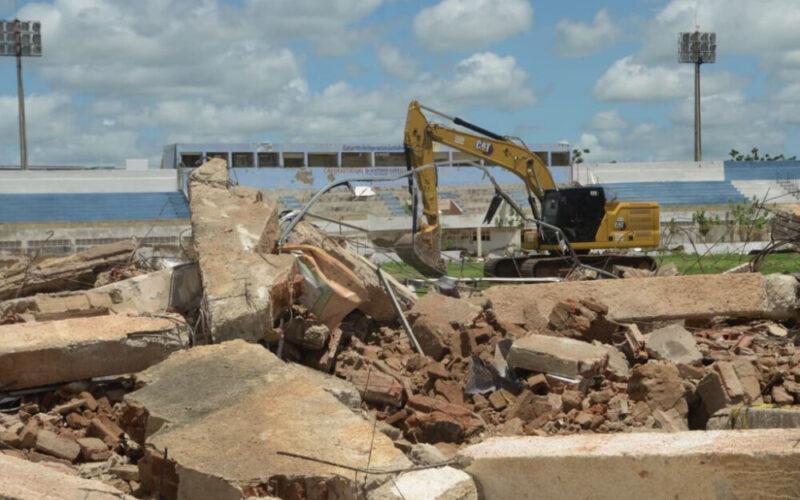 Antigo Nogueirão começa a ser demolido para dar lugar a novo complexo esportivo