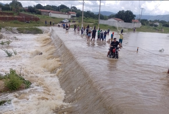 Cinco reservatórios do RN atingem capacidade máxima após chuvas recentes