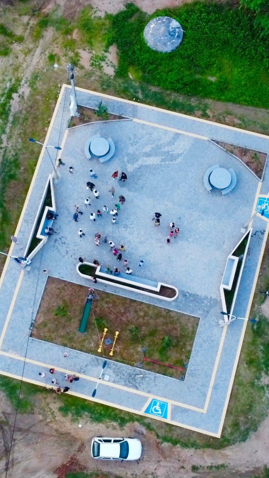 Gestão do prefeito Sabino entrega nova praça na comunidade de Água Fria