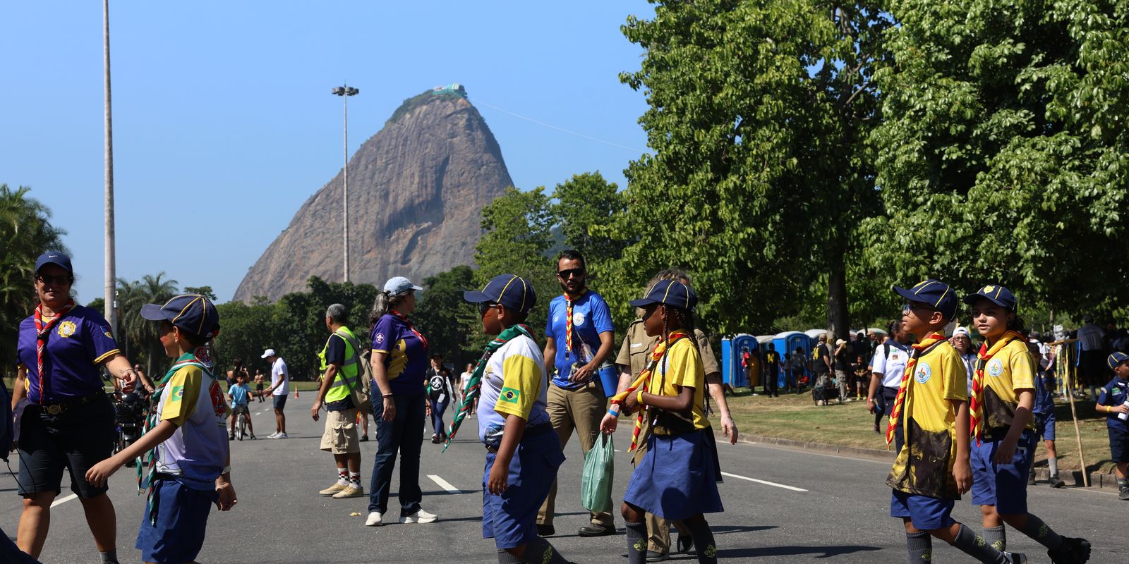 Mais de 4 mil escoteiros se reúnem em grande evento no Rio