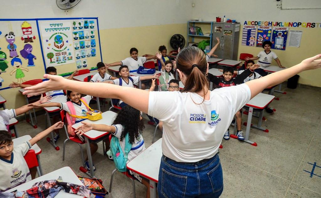 Prefeitura convoca mais aprovados em concurso da educação em Mossoró