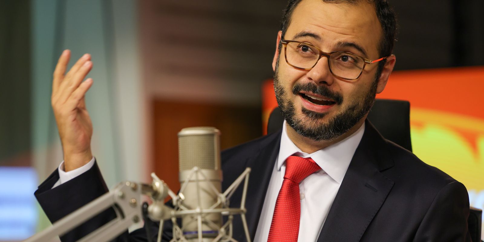 Redução da jornada de trabalho impulsionará o empreendedorismo, afirma ministro