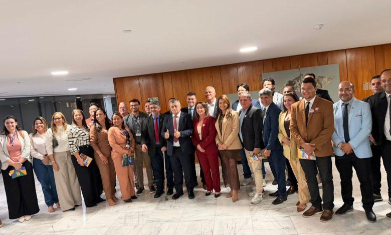 Samanda articula agenda em Brasília e conecta mais de 50 vereadores do RN ao governo Lula