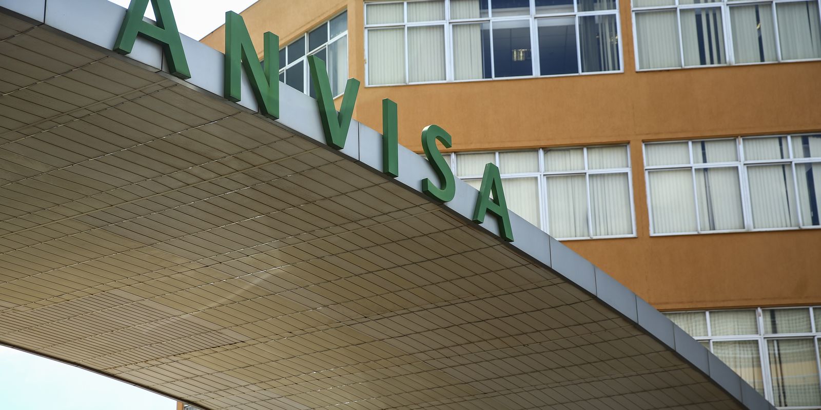 Anvisa concede registro a novos medicamentos para psoríase e asma