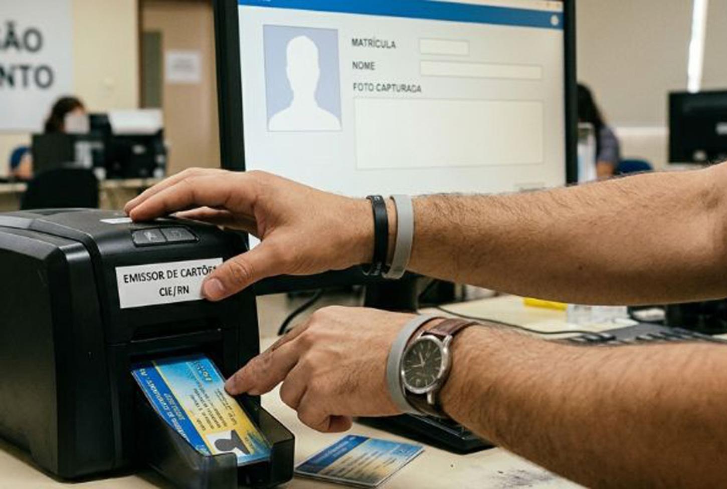 Justiça mantém exigência de tempo mínimo para emissão de carteiras estudantis no RN