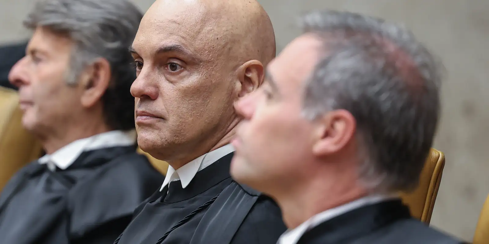 Alexandre de Moraes suspende aplicação da Lei da Dosimetria para casos do 8 de janeiro