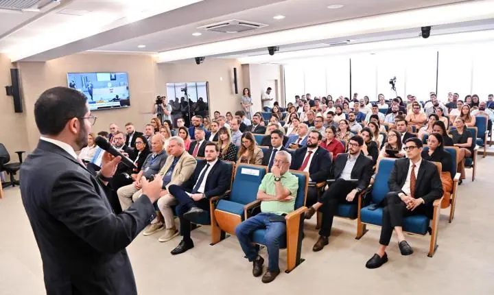 ALRN realiza palestra sobre emendas parlamentares e decisões do STF com foco na transparência