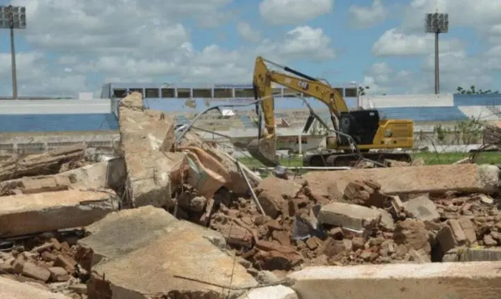 Antigo Nogueirão começa a ser demolido para dar lugar a novo complexo esportivo