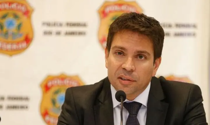 Câmara diz que não foi informada sobre saída de Ramagem do país