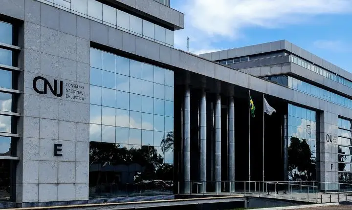 CNJ e CNMP validam novos benefícios para magistrados e membros do MP