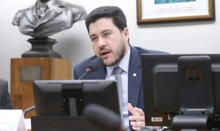 Comissão da Câmara discute princípios para a regulação de plataformas digitais