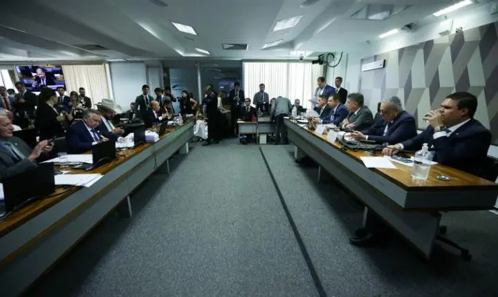 CPMI cancela sessão após investigados apresentarem atestado e HC