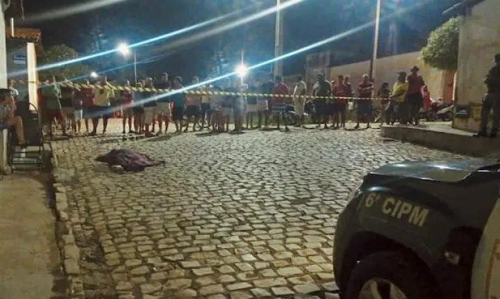 Ex-presidiário é executado em frente à casa da sogra em Rodolfo Fernandes