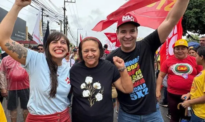 Fátima Bezerra defende fim da escala 6×1 durante ato do Dia do Trabalhador
