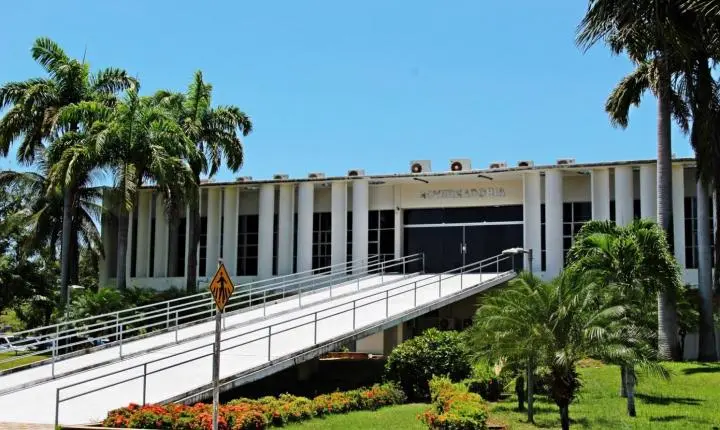 Governo do RN implanta política salarial permanente para servidores públicos