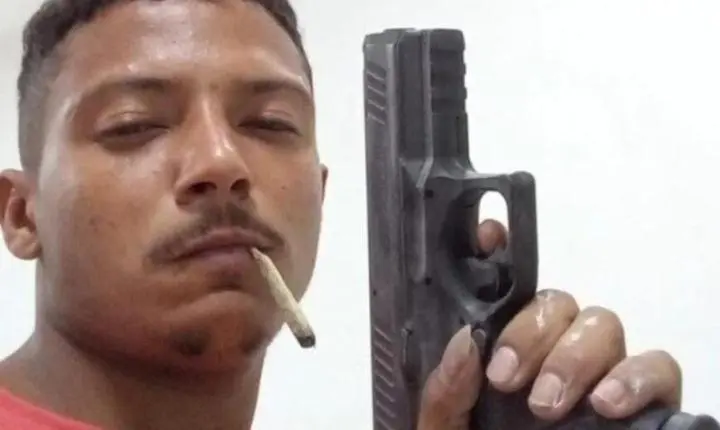 Homem é morto a tiros enquanto pilotava motocicleta em Grossos