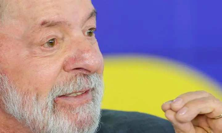 Lula apresenta recuperação satisfatória após cirurgia de catarata
