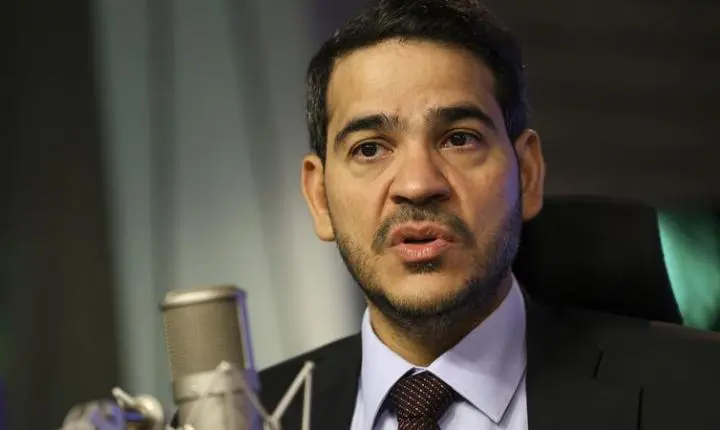 Messias diz que recebe com honra indicação ao STF