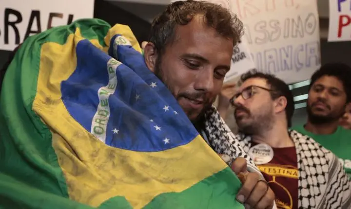Mãe do ativista brasileiro Thiago Ávila falece enquanto ele está detido em Israel