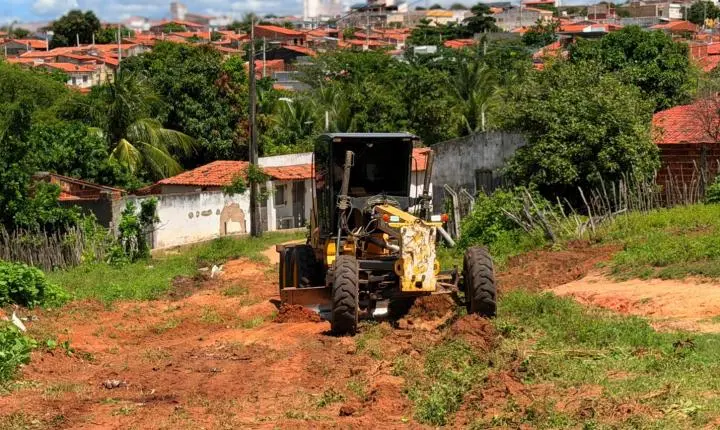 Prefeitura de Apodi inicia força-tarefa de limpeza após chuvas e mobiliza equipes em diversos bairros