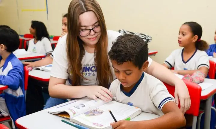 Prefeitura de Mossoró amplia vagas em creches, reduz evasão escolar e melhora leitura dos alunos