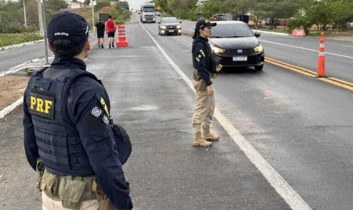 PRF intensifica fiscalização nas rodovias do RN durante feriado de Tiradentes