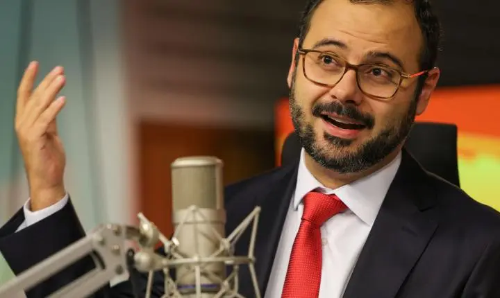 Redução da jornada de trabalho impulsionará o empreendedorismo, afirma ministro