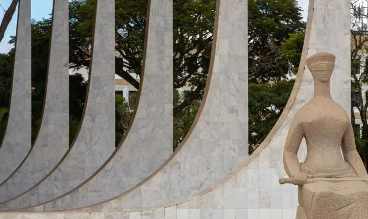 STF interrompe julgamento de recurso que busca assegurar a revisão da vida toda