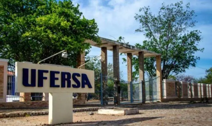 Ufersa abre seleção com vagas para professores substitutos em quatro campi
